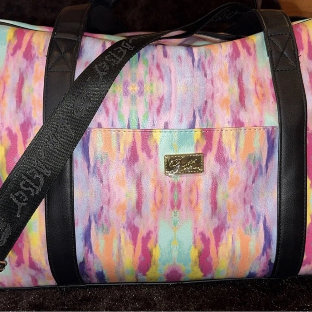 NWOT Luv Betsey by Betsey Johnson Multicolor Weekender Duffel Bag - Picture 2 of 9